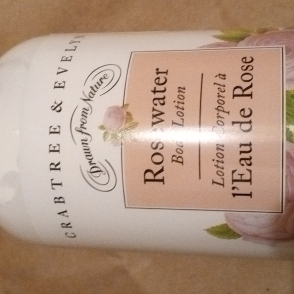 Rosewater lotion Crabtree&Evelyn - Picture 3 of 7